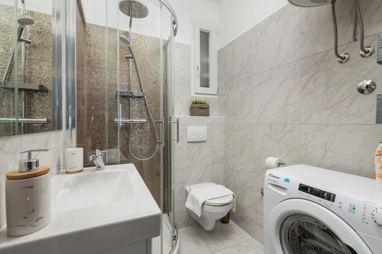 Lux Apartment Sky View Rijeka Ngoại thất bức ảnh