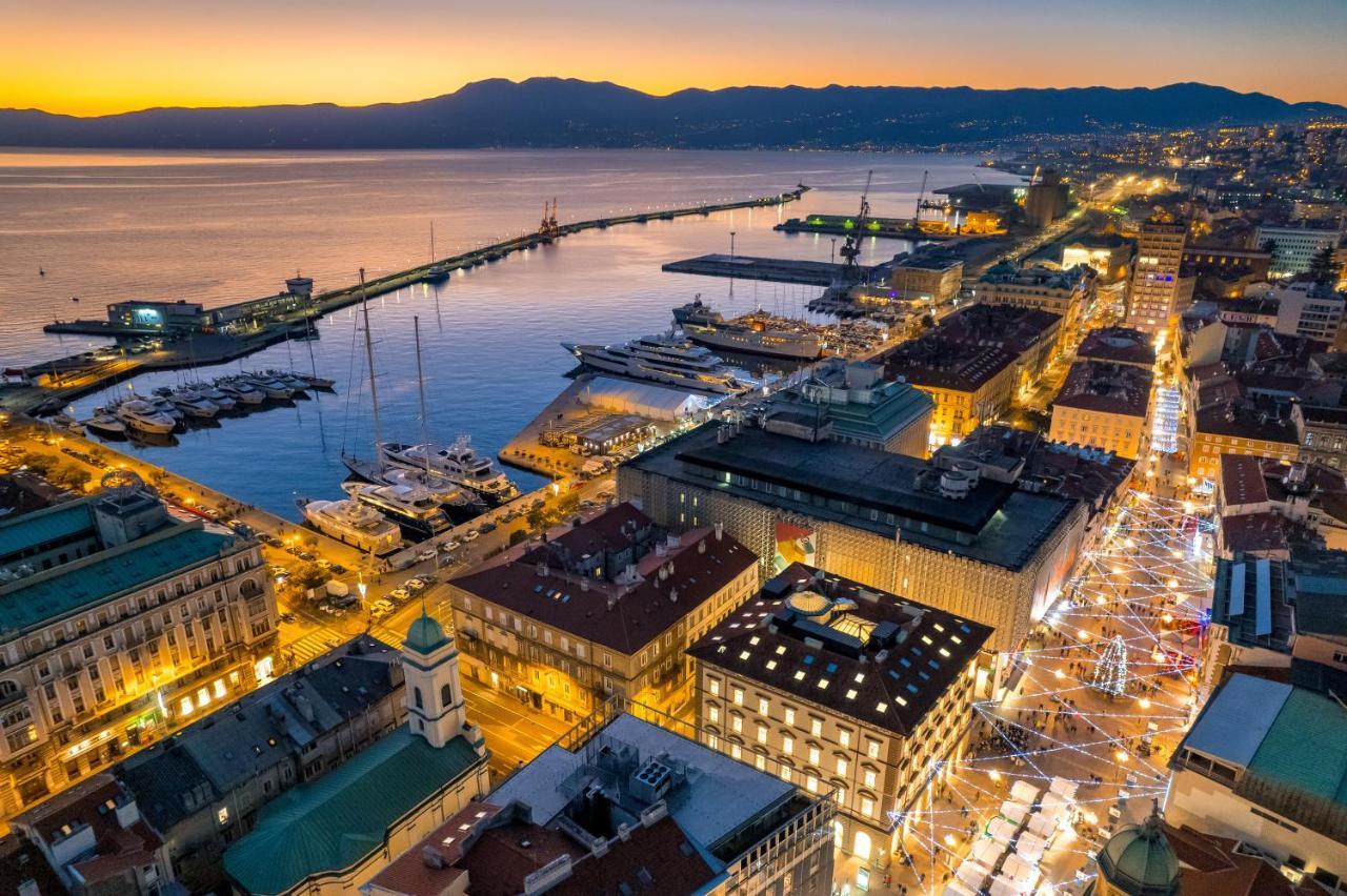 Lux Apartment Sky View Rijeka Ngoại thất bức ảnh